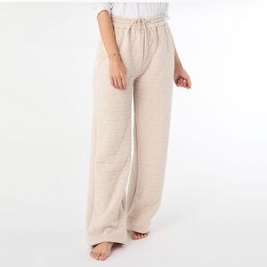 Coco + Carmen Cream Quilted Pants NWT